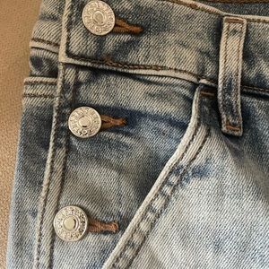 Express button fastened stretch jeans size 12R NWT